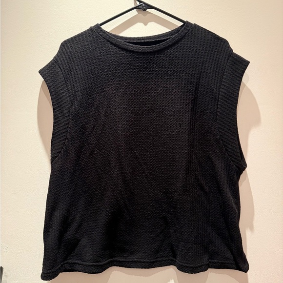 SHEIN Black Sleeveless Textured Tee - Picture 1 of 2